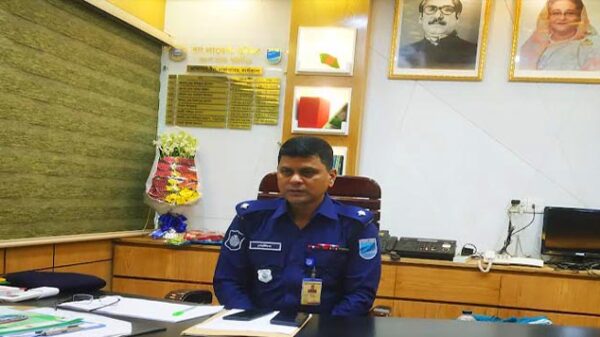 মাদক, সন্ত্রাস ও অপরাধ নির্মূলে বিরামহীম ছুটে চলছেন ওসি সেলিম রেজা