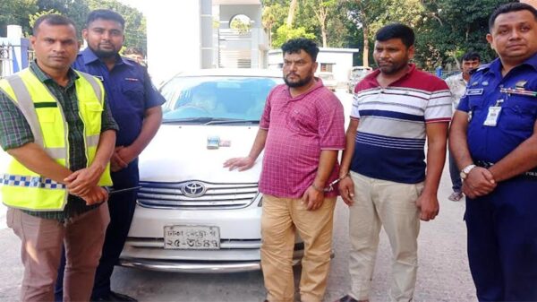 দেড় লাখ টাকা নিয়ে ইজিবাইক চোর চক্রের দুই জন গ্রেপ্তার