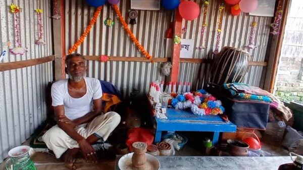 ক্যান্সার-প্যারালাইসিস-লিভার চিকিৎসায় লতিফ ফকিরের দরবার