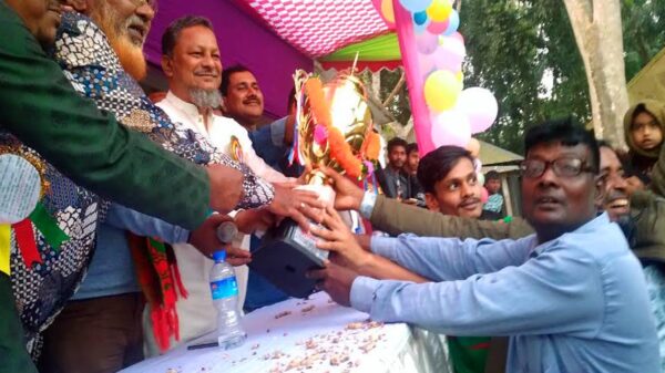 মধুখালী ৮দলীয় ফুটবল টুর্নামেন্টের ফাইনাল খেলা অনুষ্ঠিত