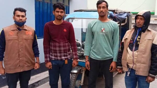 ইজিবাইক চোর চক্রের দুই সদস্য গ্রেফতার