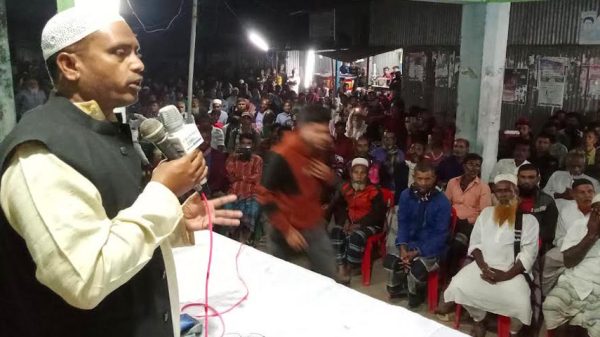 চর মাধবদিয়ার ঘরে ঘরে নৌকার মাঝি তুহিন মন্ডলের নাম
