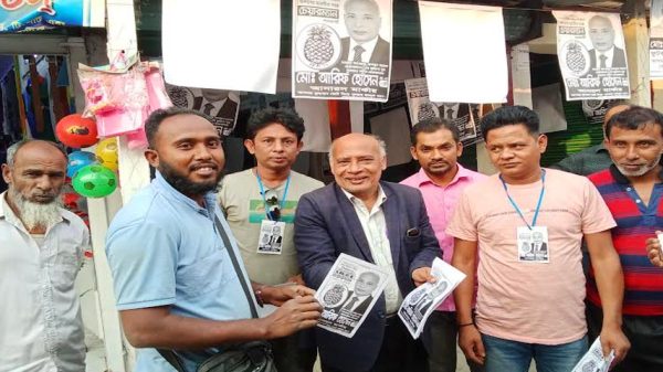 গেরদায় স্বতন্ত্র প্রার্থী আরিফ মাস্টারের ব্যাপক গণসংযোগ