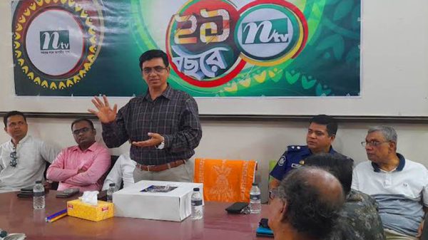 "সাংবাদিক নাদিম হত্যার কঠোর বিচার দাবী করলেন ফরিদপুরের জেলা প্রশাসক"