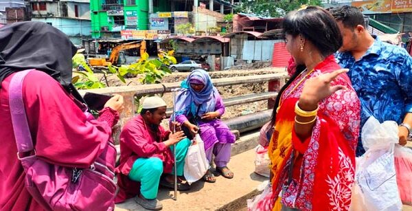 যশোর উদ্যোক্তা ফোরামের উদ্যোগে খাদ্য সামগ্রী বিতরণ