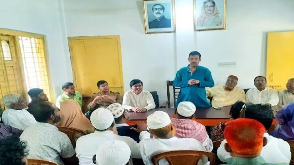 জেলা আ'লীগের সম্মেলন সফল করতে নেতাকর্মীদের সাথে লাবু চৌধুরীর প্রস্তুতি সভা
