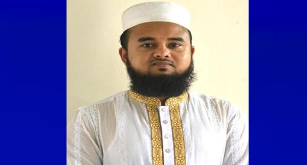 ফরিদপুর জেলা পর্যায়ে ইংরেজী বক্তব্যে শ্রেষ্ট হাফেজ মাহফুজ