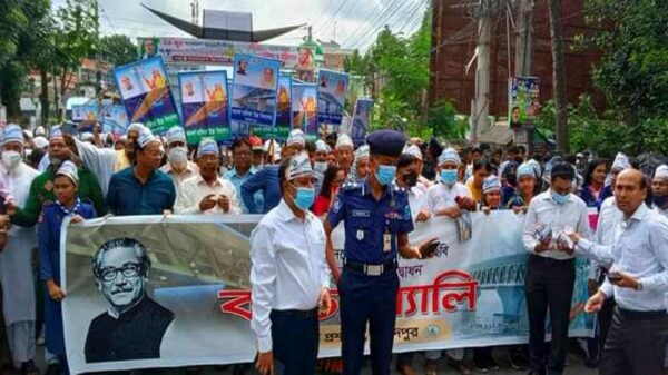 স্বদেশ প্রেমের স্লোগানে উজ্জিবিত মুজিব সড়ক