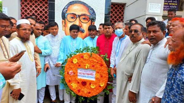 সালথায় নানা আয়োজনে আ'লীগের প্রতিষ্ঠা বার্ষিকী পালিত