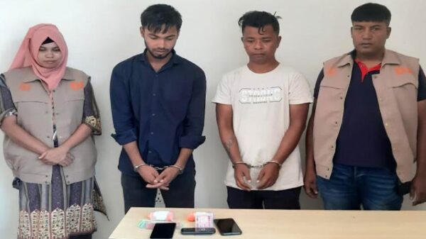 এক হাজার পিচ ইয়াবাসহ তিন ব্যবসায়ী আটক