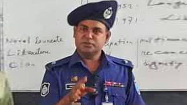 বোয়ালমারী ওসির বিরুদ্ধে চাঁদাবাজির অভিযোগ