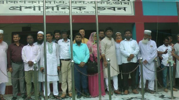 ভাঙ্গায় উৎসবমুখর পরিবেশে স্কুল ম্যানেজিং কমিটির নির্বাচন স¤পন্ন