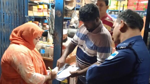 সদরপুরে ভ্রাম্যমান আদালতের অভিযানে জরিমানা