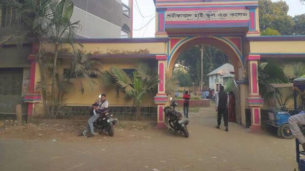 ছাত্রীর শ্লীলতাহানির অভিযোগে প্রধান শিক্ষক আটক