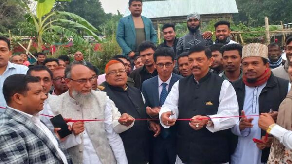 নগরকান্দায় খাল খনন কাজের উদ্বোধন করলেন এমপি লাবু চৌধুরী