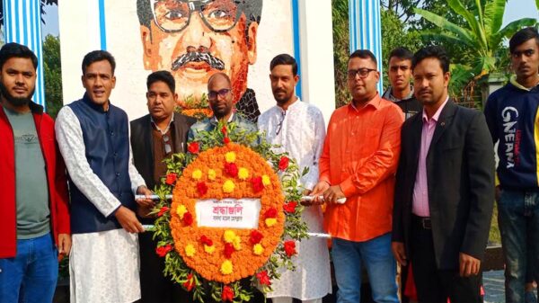 বিজয় দিবসে সালথা মডেল প্রেসক্লাবের শ্রদ্ধা