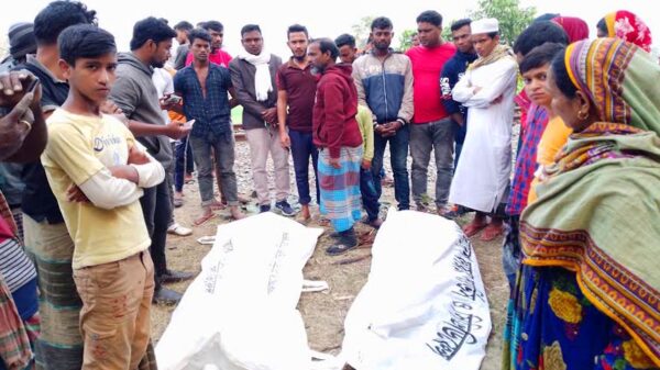 বোয়ালমারীতে ট্রেনের ধাক্কায় দুই বাকপ্রতিবন্ধী নিহত