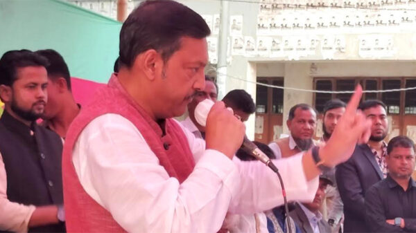 এলাকার বিশৃঙ্খলাকারীদের সামাজিকভাবে প্রতিহত করা হবে --- লাবু চৌধুরী
