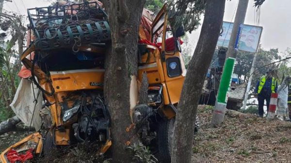 মধুখালীতে সড়ক দুর্ঘটনায় নিহত ১
