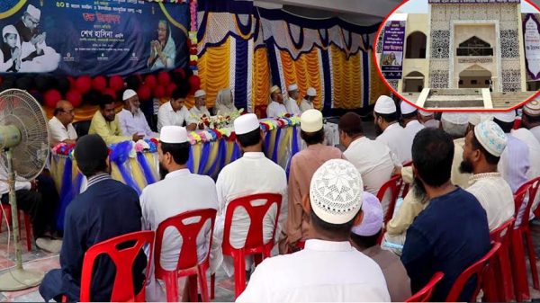 সদরপুরে উপজেলা মডেল মসজিদের উদ্বোধন