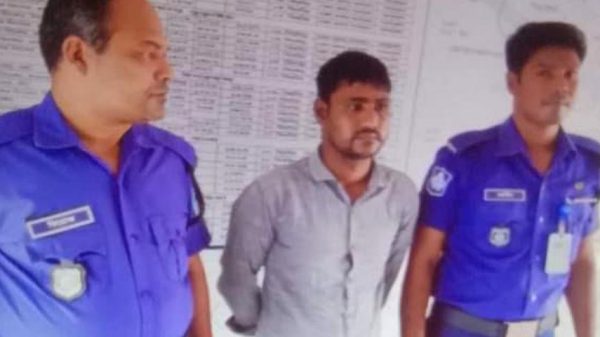 আলফাডাঙ্গায় মোটরসাইকেল চোর আটক