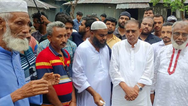 প্রধানমন্ত্রীর পক্ষে শোক জানালেন প্রেসিডিয়াম সদস্য আব্দুর রহমান