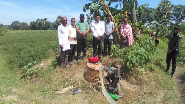 পাট জাগে পানির অভাব : এগিয়ে এলেন ইউপি চেয়ারম্যান কিবরিয়া