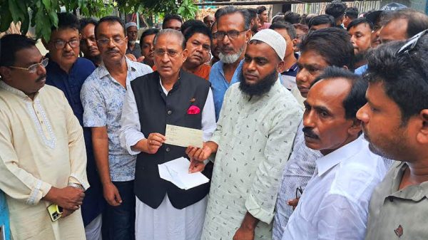ভাঙ্গায় অ্যাম্বুলেন্স বিস্ফোরণে ৮ নিহতের পরিবারকে প্রধানমন্ত্রীর আর্থিক অনুদান বিতরণ
