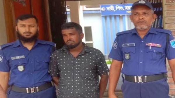 সালথায় শিশুকে শ্লীলতাহানির অভিযোগে তিন সন্তানের জনক গ্রেপ্তার