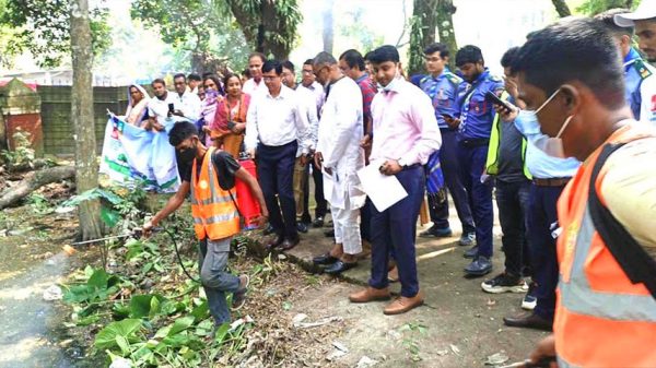 ফরিদপুরে ডেঙ্গু প্রতিরোধ ও পরিস্কার পরিচ্ছন্নতা সপ্তাহের উদ্বোধন
