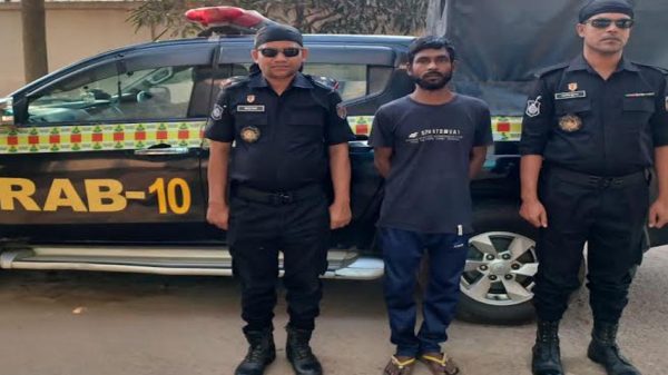 হাত কেটে নেওয়া সেই শিক্ষার্থী তুরাগ হত্যাকান্ডের আসামী গ্রেপ্তার