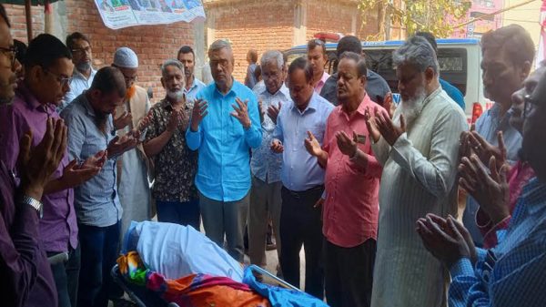প্রবিণ সাংবাদিক সৈয়দ আশরাফুল আজমকে শেষ শ্রদ্ধা জানিয়ে বিদায় দিলো ফরিদপুর প্রেসক্লাব